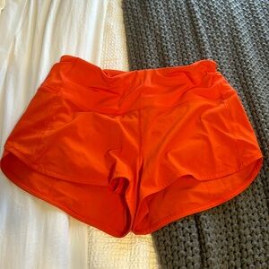 Lululemon high-rise speed up 2.5 inch shorts